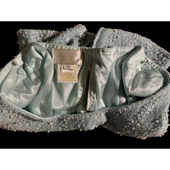 Victoria Royale Ltd. Size 12 Beaded baby Blue Evening Gown 100% silk 2pc - Picture 16 of 16